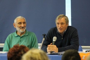 Da sinistra Carlo Squizzi, presidente di "Alternativa A" e don Luigi Ciotti, presidente di Libera